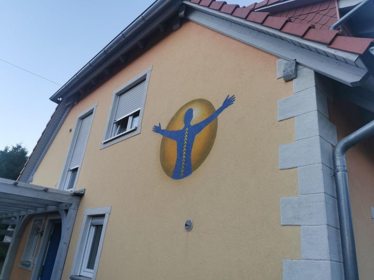 Gaestehaus Zum Gesundheitszentrum Matz Sulzdorf an der Lederhecke Luaran gambar