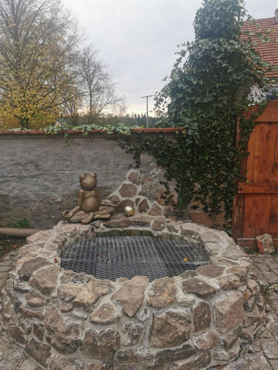 Gaestehaus Zum Gesundheitszentrum Matz Sulzdorf an der Lederhecke Luaran gambar